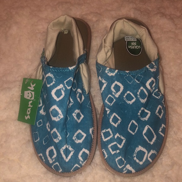 sanuk yoga sling cruz